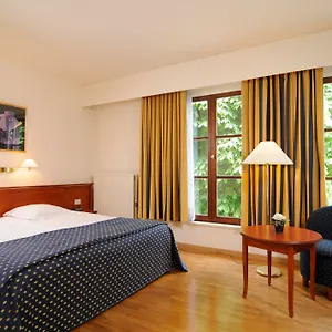 Hotel Rosenburg, Brugia